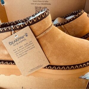 Bearpaw Jules Suede Ankle Boots Women’s 7.5 Wide in Iced Coffee Color